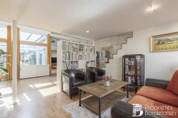 Maison Loft avec Patio à Bordeaux Les Chartrons, 175 m² et Garage