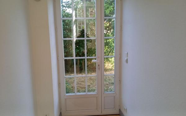 Immeuble à vendre    6 pièces • 94 m2 Saint-Junien