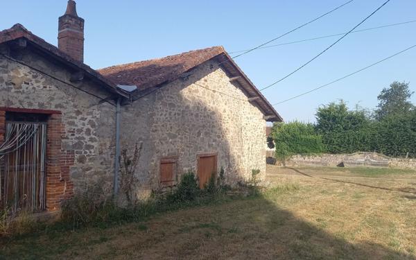 Immeuble à vendre    6 pièces • 94 m2 Saint-Junien