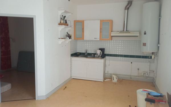 Immeuble à vendre    6 pièces • 94 m2 Saint-Junien