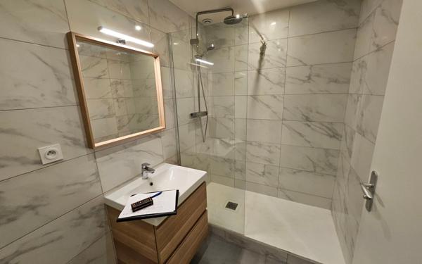 Maison à vendre    12 pièces • 296 m2 Saint-Maurice-la-Souterraine