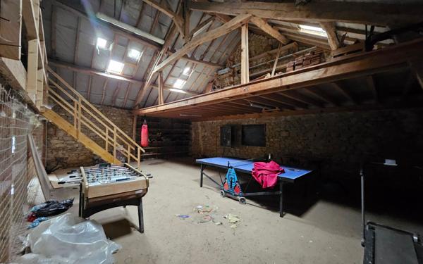 Maison à vendre    12 pièces • 296 m2 Saint-Maurice-la-Souterraine