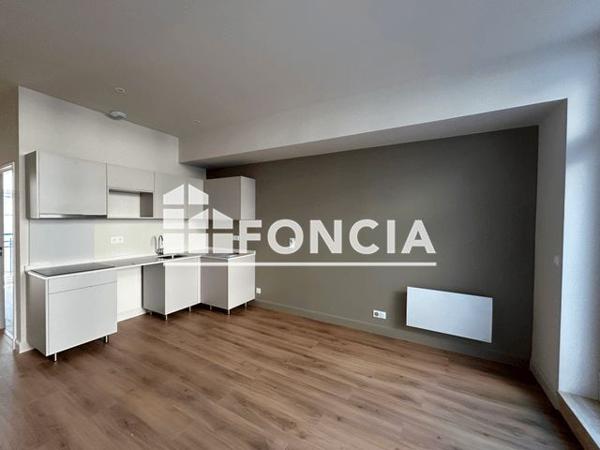 Location Appartement 3 pièces 47.29 m² - 16 RUE ARTHUR RANC Poitiers 86000