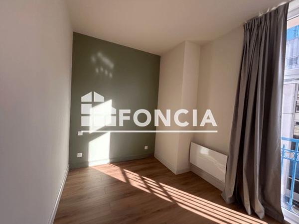 Location Appartement 3 pièces 47.29 m² - 16 RUE ARTHUR RANC Poitiers 86000