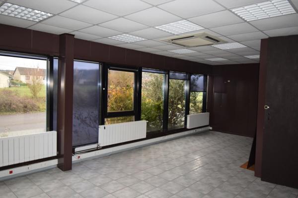 TERGNIER local commercial et appartement 210 m2