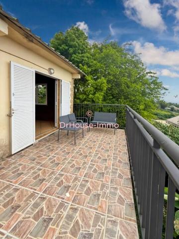 Maison à louer 6 pièces de 160 m²