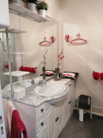 Appartement à vendre 3 pièces de 65 m² à COMPIEGNE (60)