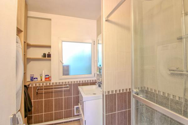 Appartement 4 pièces en bon état au calme