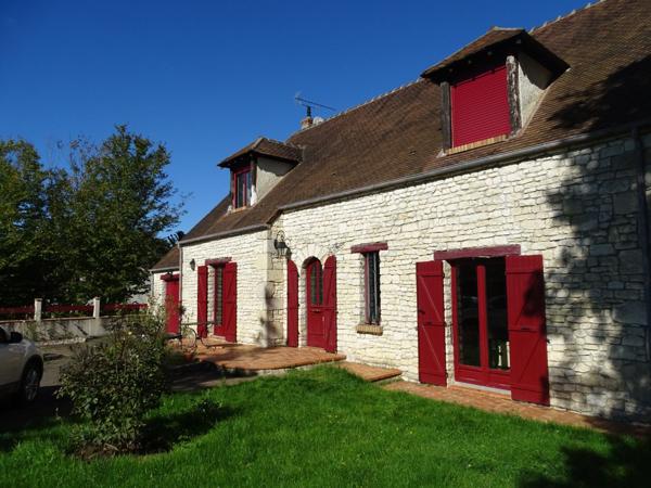 Vente Maison220 m² - 8 Pièces - VENESMES (18190)