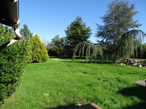 Vente Maison220 m² - 8 Pièces - VENESMES (18190)