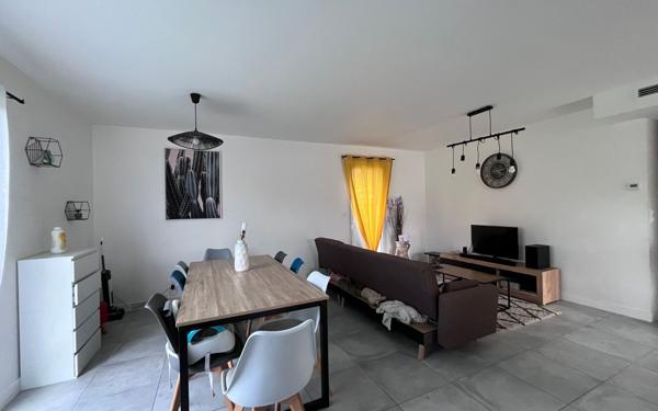 Maison à vendre    5 pièces • 100,05 m2 Izon