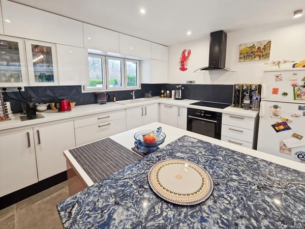 Maison Velizy Villacoublay / Très bon état / DPE D