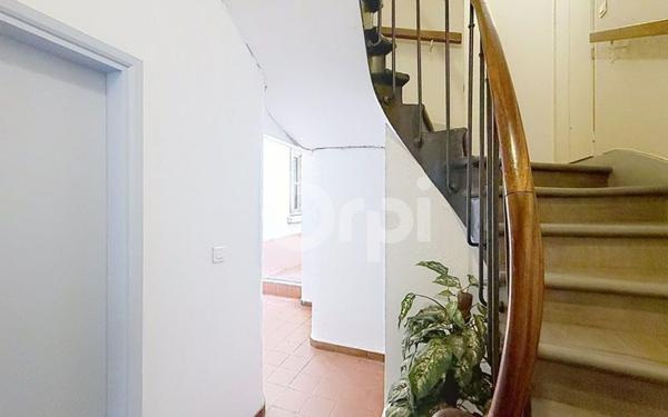 Maison à vendre    2 pièces • 31,61 m2 Paris 15