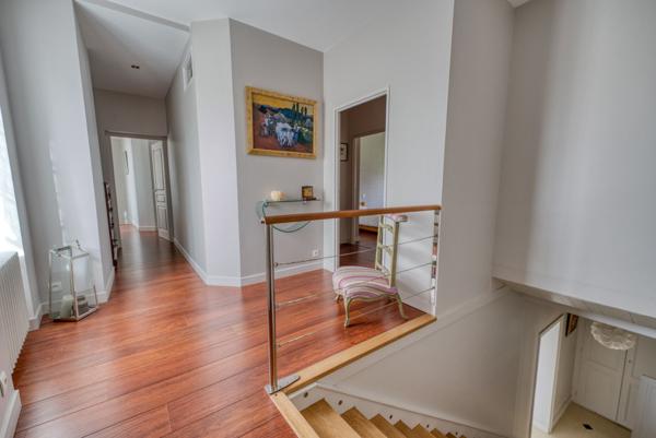 Magnifique propriété entièrement rénovée avec un gros potentiel