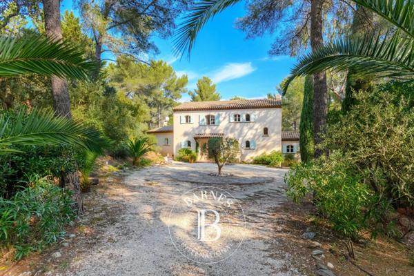 Bormes-les-Mimosas, Propriété 6 Chambres -  210 m² à vendre