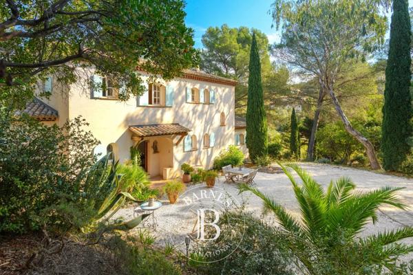 Bormes-les-Mimosas, Propriété 6 Chambres -  210 m² à vendre