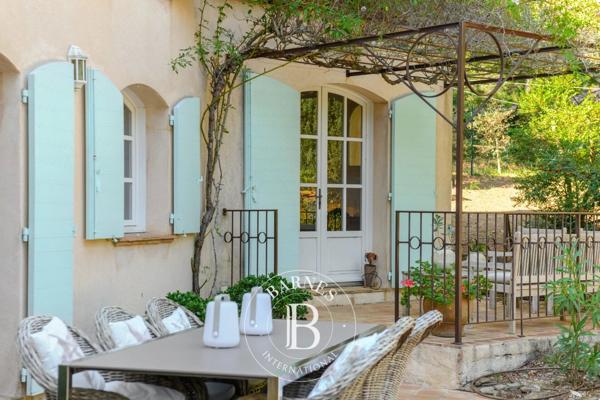 Bormes-les-Mimosas, Propriété 6 Chambres -  210 m² à vendre