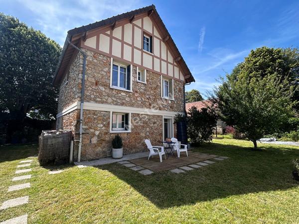 Maison 3 chambres à Epernon avec jardin