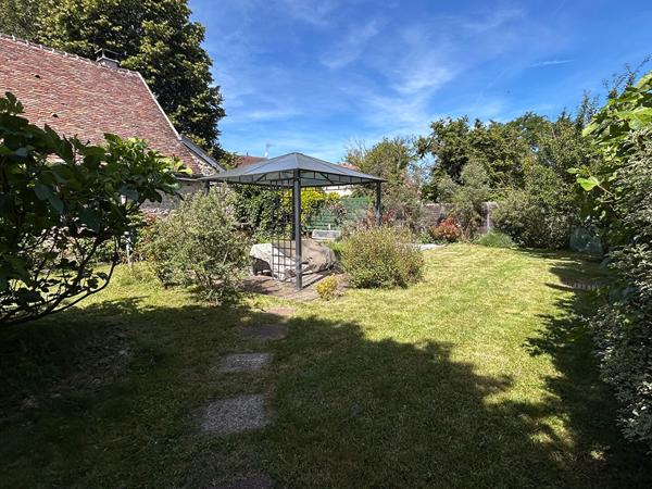 Maison 3 chambres à Epernon avec jardin
