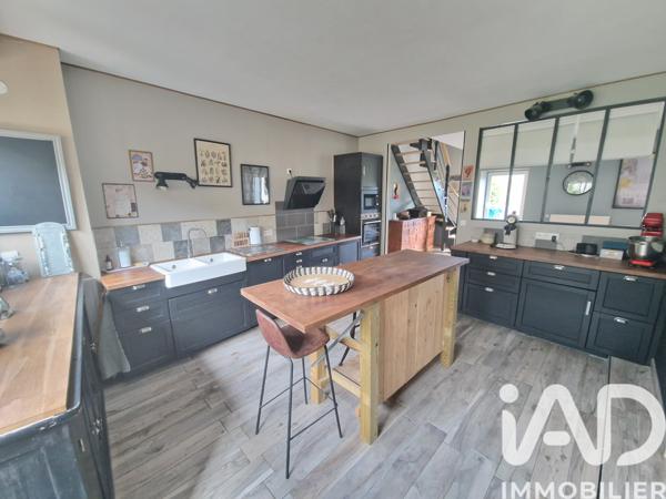 Maison à vendre 7 pièces 176 m² Saint-Ay