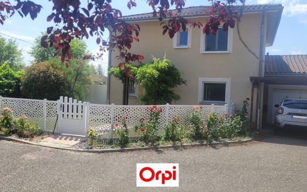 Maison à vendre    4 pièces •  Saint-Étienne-de-Saint-Geoirs