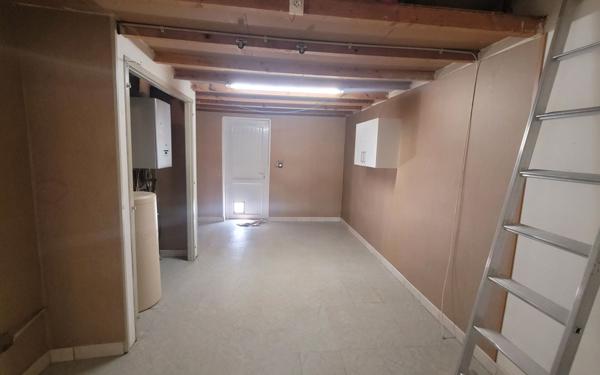 Maison à vendre    4 pièces •  Saint-Étienne-de-Saint-Geoirs