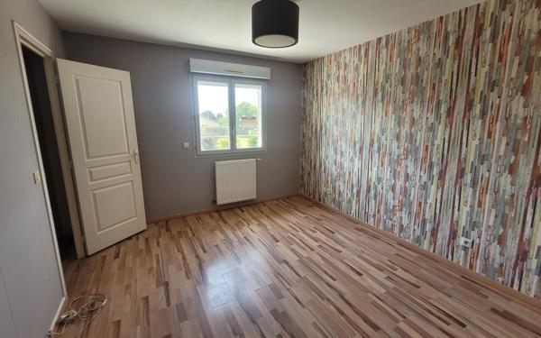 Maison à vendre    4 pièces •  Saint-Étienne-de-Saint-Geoirs