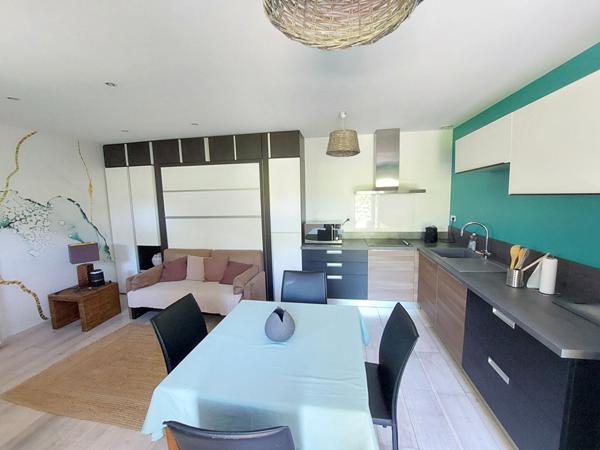 Appartement studio Salles 1 pièce(s) 30.64 m²