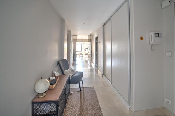 Spacieux T4 sécurisée – Calme, lumière et confort avec 2 garages et un place de parking