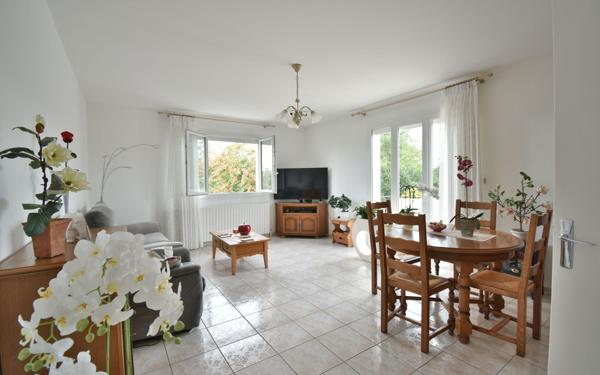 Maison à vendre    5 pièces •  Château-Gaillard