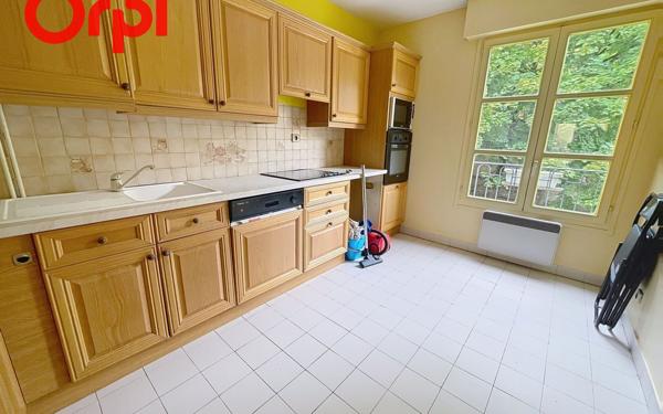 Appartement à vendre    4 pièces • 88,05 m2 Lyon 1