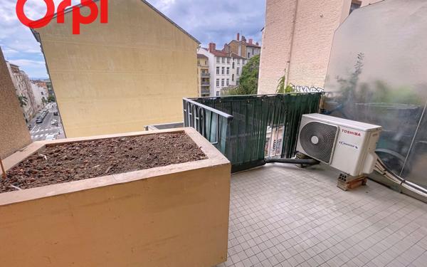 Appartement à vendre    4 pièces • 88,05 m2 Lyon 1