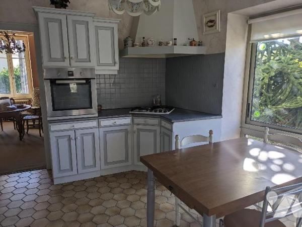 EXCLUSIVITE - LES HERBIERS - Potentiel rare pour cette maison de bourg de 160 m² habitables au ...