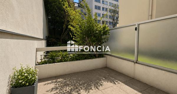 À vendre Appartement 3 pièces 75.62 m² - Paris 75012