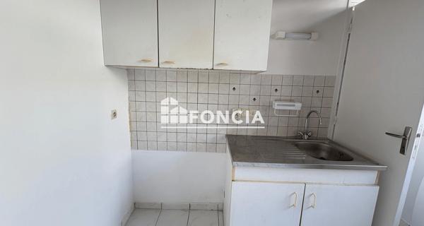 Location Studio 14.86 m² - Sainte-geneviève-des-bois 91700