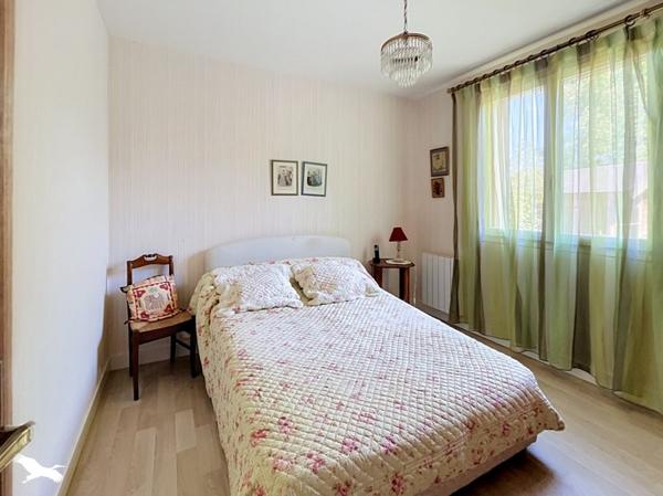 Maison 166 625 € Saint-Pierre-de-Chignac 3 p 65 m² DPE D