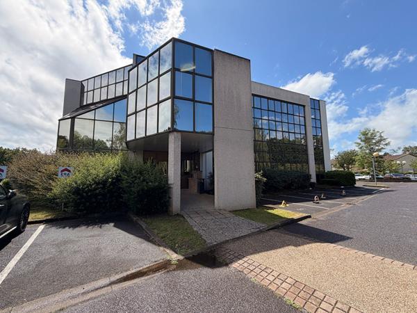Bureaux Les Ulis 66,09 m2