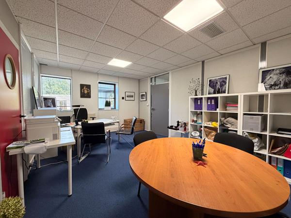 Bureaux Les Ulis 66,09 m2