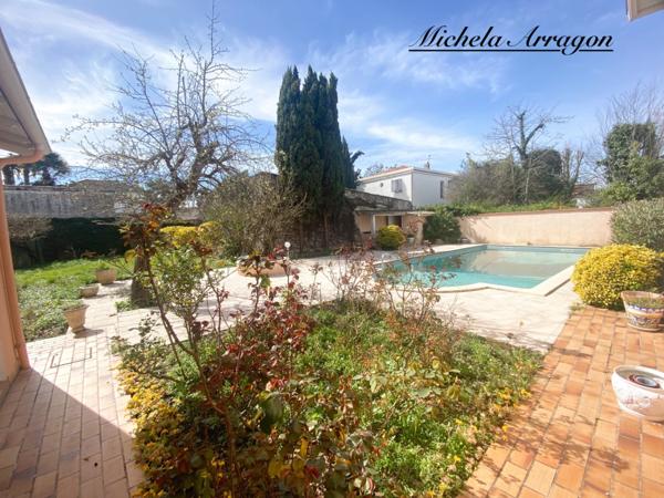 Une maison lumineuse avec piscine et jardin, à vivre pleinement au cœur de Villeneuve-sur-Lot