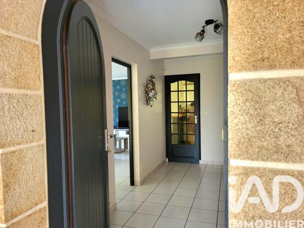 Maison à vendre 8 pièces 162 m² Le Mené