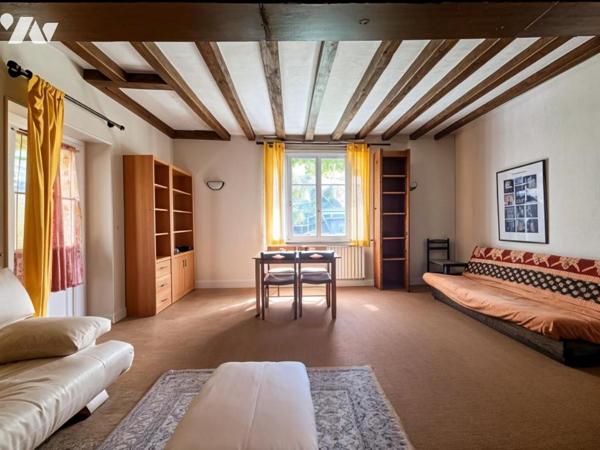 Propriété de caractère du XIXe siècle avec dépendances sur plus de 6 000 m²