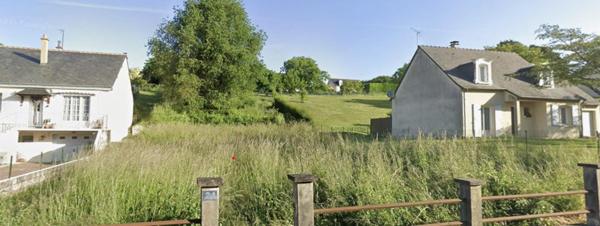 Très joli terrain constructible de 1158m² à 10min du Centre ville !