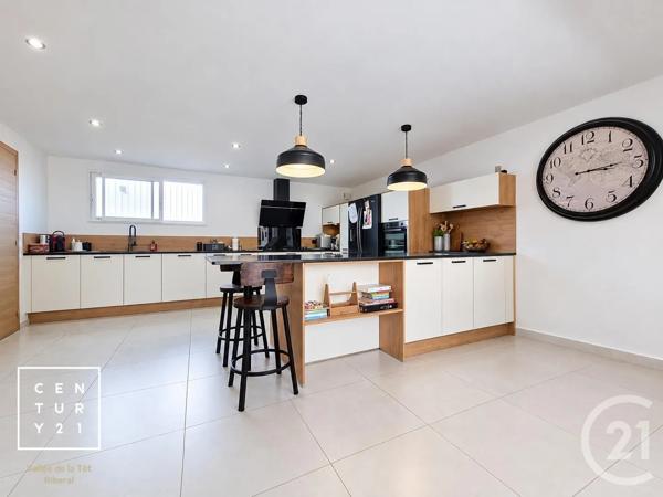 Maison à vendre  6 pièces - 232,03 m 2   MILLAS  - 66