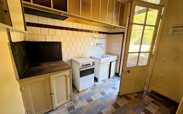 Maison à vendre    4 pièces •  Mas-Cabardès