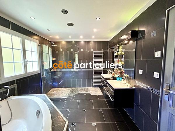 Vente Maison165 m² - 9 Pièces - MOULINEAUX (76530)