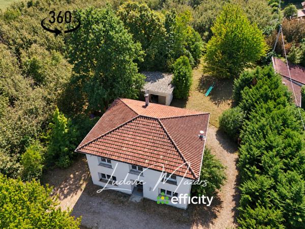 Maison
         6 pièces
        - 149 m² Exclusivité 220 000 € *