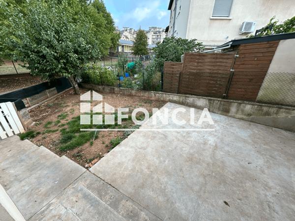 Location Appartement 3 pièces 45 m² - 26 CITE DU PETIT NICE Rodez 12000
