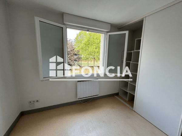 Location Appartement 3 pièces 45 m² - 26 CITE DU PETIT NICE Rodez 12000