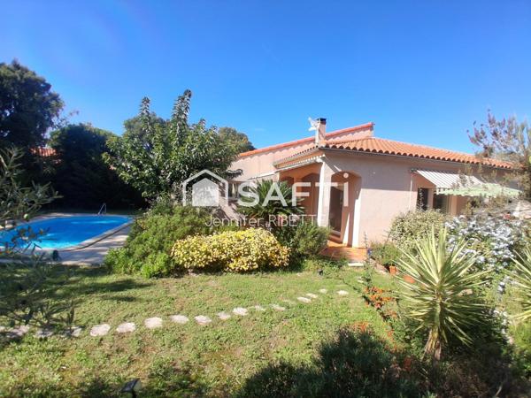 Plain pied - 3 chambres - piscine - 1524m² terrain