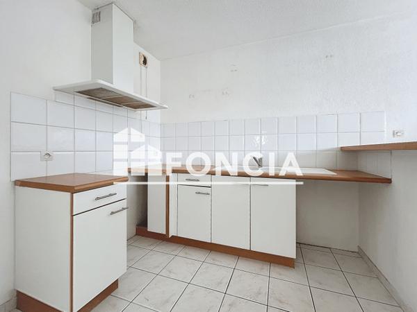 Location Appartement 3 pièces 67 m² - 2 RUE ANDRE ROBERT Beziers 34500